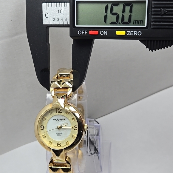 Womens Akribos XXIV Diamond Dial Quartz Gold Tone Watch New Battery AK755YG - Picture 5 of 10